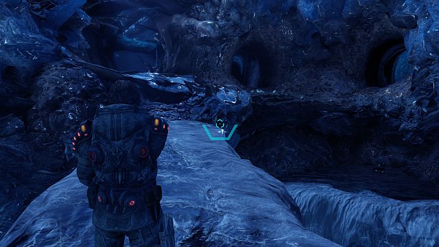 After you reach the edge, use the hook and keep along your path - Mission 2: First Thermal Post - Walkthrough - Lost Planet 3 - Game Guide and Walkthrough