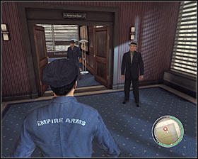 Go past the table quickly to avoid being seen by the gangsters and head towards the bar #1 - Chapter 10 - Room Service - p. 1 - Walkthrough - Mafia II - Game Guide and Walkthrough