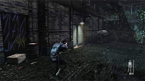 Regardless of your choice, you have to use the only possible passage to the new location, getting to the new storehouse - Chapter V - p. 1 - Walkthrough - Max Payne 3 - Game Guide and Walkthrough