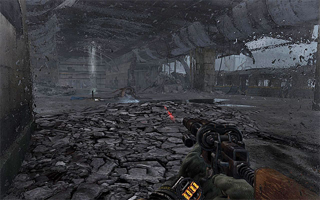 Just like previously, keep to the left wall, so that you go around the mutant, in the middle of the bridge, at a safe distance - Scale the bridge and find the crossing (1) - Chapter 24: Bridge - Metro: Last Light - Game Guide and Walkthrough