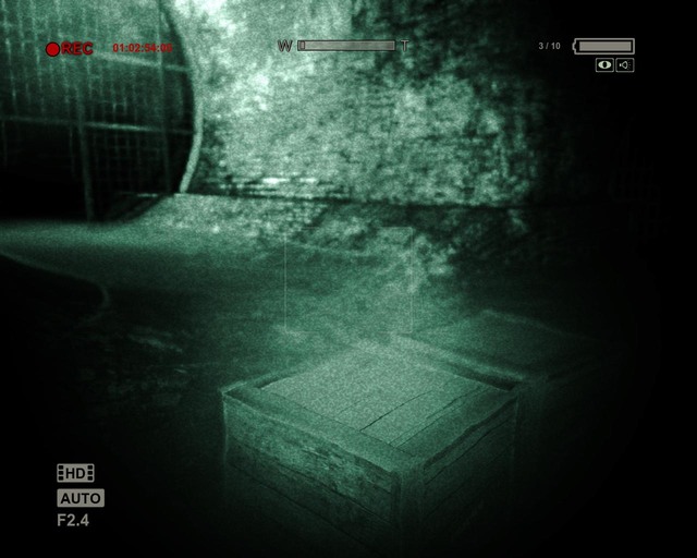 The gate on the left hides a way through - Sewer - Walthrough - Outlast - Game Guide and Walkthrough