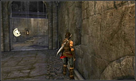 Run along the wall which will activate the button found on it and then jump to the right - Walkthrough - The Ramparts - Walkthrough - Prince of Persia: The Forgotten Sands - Game Guide and Walkthrough
