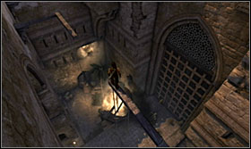 Run along the wall and jump right to reach a beam - Walkthrough - The Fortress - Walkthrough - Prince of Persia: The Forgotten Sands - Game Guide and Walkthrough