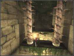 There is next obstacle in front of you: two columns bristled with blades - the right one is immobile, left column however is moving horizontally - The Underground Cave - Walkthrough - Prince of Persia: The Two Thrones - Game Guide and Walkthrough