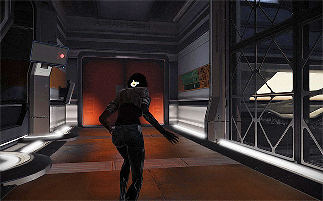 Do not hurry to enter the building because, the first corridor is being patrolled by a combat drone - Explore the commercial pavilion - Episode 5 - Remember Me - Game Guide and Walkthrough