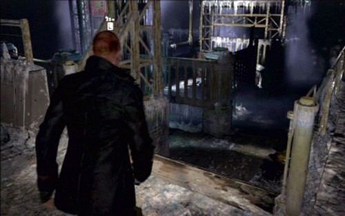 It is best to start the fight with moths with killing the nearest insect - Chapter 2 - Encountering Ustanak Again - Jake's campaign - Resident Evil 6 - Game Guide and Walkthrough