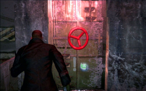 Before you run to the door and start opening it, make sure that the insect on the right is far away - Chapter 2 - Encountering Ustanak Again - Jake's campaign - Resident Evil 6 - Game Guide and Walkthrough