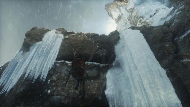 Lara will manage to stick the axe into the ice with enough strength to hold her - Siberia - Climb on the mountain top - Walkthrough - Rise of the Tomb Raider - Game Guide and Walkthrough