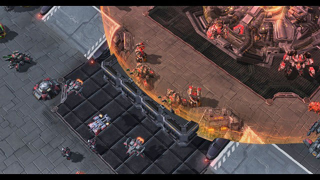 The field generator will go online again; it is the time for the next sabotage - Death from Above - The finale - StarCraft II: Heart of the Swarm - Game Guide and Walkthrough