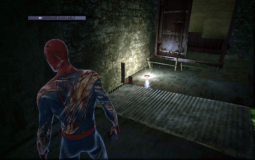 Go straight while avoiding the enemies and you will see the fourth magazine on the right - Chapter 12 - Where Crawls the Lizard? - Collectibles inside buildings - The Amazing Spider-Man - Game Guide and Walkthrough