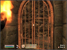 Sneak past the first guard so you can use the lever to the left of the door - Dark Brotherhood part II - The Guilds quests - The Elder Scrolls IV: Oblivion - Game Guide and Walkthrough