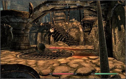 Follow the only possible path and you will reach another corridor with blades - Heading to Bleak Falls Barrow - Bleak Falls Barrow - The Elder Scrolls V: Skyrim - Game Guide and Walkthrough