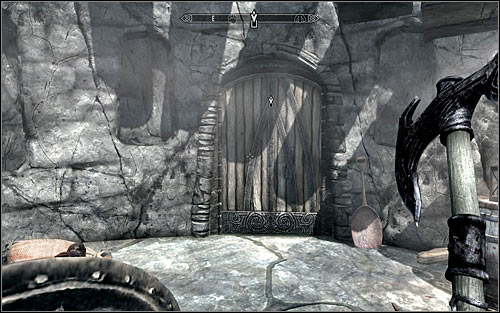 Be careful, as the temple entrance is likely to be guarded by Bandits and a Novice Warlock - Heading to the temple of Ustengrav - The Horn of Jurgen Windcaller - The Elder Scrolls V: Skyrim - Game Guide and Walkthrough