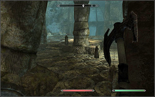 Eventually you should reach a new big room with Frostbite Spiders visible in the distance - Heading to the temple of Ustengrav - The Horn of Jurgen Windcaller - The Elder Scrolls V: Skyrim - Game Guide and Walkthrough