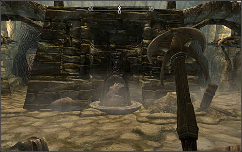 More pillar-turning awaits you now, though this time they will be in different parts of the room - Reaching the portal - The World-Eater's Eyrie - The Elder Scrolls V: Skyrim - Game Guide and Walkthrough