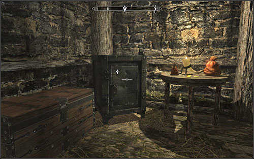 Leave the building afterwards - you can either do it by following the same way you came here, or through the sewers (passage to right of the safe) - Loud and Clear - Thieves Guild quests - The Elder Scrolls V: Skyrim - Game Guide and Walkthrough