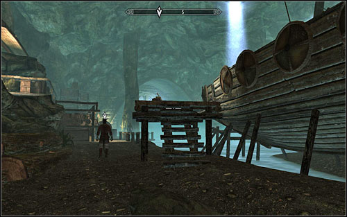 Eventually the Argonian will head inside the Brinewater Grotto - in order to get there, you will need to go past the equipment shelves and wet your boots a bit (follow the lizard's footsteps) - Scoundrel's Folly - Thieves Guild quests - The Elder Scrolls V: Skyrim - Game Guide and Walkthrough