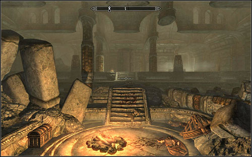 Head onwards and you will come across fire-spitting pillars - they move clockwise and avoiding them shouldn't be too hard - Blindsighted - Thieves Guild quests - The Elder Scrolls V: Skyrim - Game Guide and Walkthrough