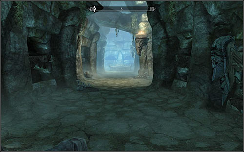 After securing the tomb, choose eastern corridor (screen above), preparing to fight more ghosts - Glory of the Dead - p. 2 - The Companions quests - The Elder Scrolls V: Skyrim - Game Guide and Walkthrough