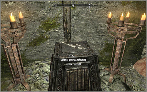 Take a look around the last room of the vaults for a locked chest and afterwards approach the pedestal with the Shards of Mehrunes' Razor (screen above) - Pieces of the Past - p. 1 - Daedric quests - The Elder Scrolls V: Skyrim - Game Guide and Walkthrough