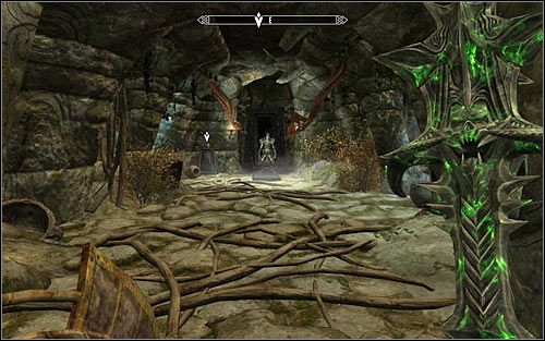 After crossing the narrow corridors, use the handle on the eastern wall to reach the room with the first vessel (screen above) - Evil In Waiting - Side quests - The Elder Scrolls V: Skyrim - Game Guide and Walkthrough