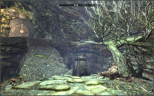 Now you can connect the three pieces of Gauldur Amulet into one - Under Saarthal - p. 3 - Side quests - The Elder Scrolls V: Skyrim - Game Guide and Walkthrough