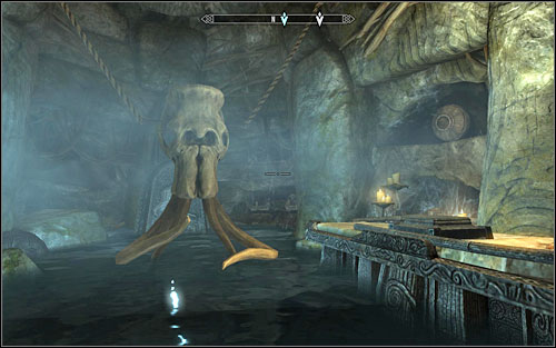 Head onwards, collecting treasure on your way (when you take the Soul Gem, a trap will fall down on you) and push the pillars so that they show a hawk, fish, snake and fish (it's a reflection of the pattern you have seen before - it's copied according to the corridor sides) - Forbidden Legend - p. 2 - Side quests - The Elder Scrolls V: Skyrim - Game Guide and Walkthrough