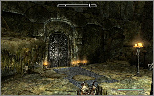 Use the side door, opening them with the key (screen above) - Tending the Flames - p. 2 - The Bards College quests - The Elder Scrolls V: Skyrim - Game Guide and Walkthrough