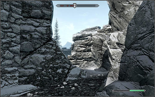 A much safer way into the fort is to go around it to the north entrance (the above screen) - The Battle for fort Hraggstad - Stormcloack Rebellion Quests - The Elder Scrolls V: Skyrim - Game Guide and Walkthrough