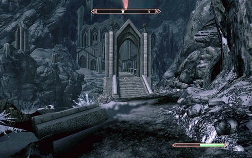 After drawing water from the last bowl, head to the nearby temple - Touching The Sky - p. 3 - Vampire Lord path - The Elder Scrolls V: Skyrim - Dawnguard - Game Guide and Walkthrough
