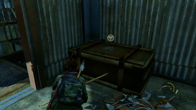 The pendant is in that room - Lakeside Resort - Artifacts and pendants - The Last of Us - Game Guide and Walkthrough