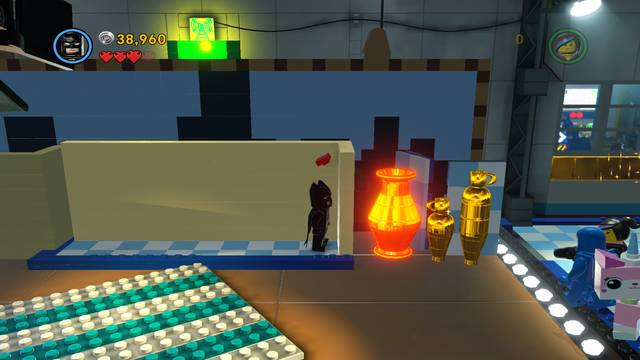 Then, a Micro Manager will arrive - Broadcast News - The story mode - The LEGO Movie Videogame - Game Guide and Walkthrough