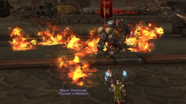While fighting, you need to avoid the regular and the fire arrows. - Iron Docks - Dungeons - World of Warcraft: Warlords of Draenor - Game Guide and Walkthrough