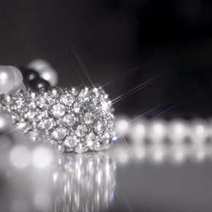 Diamond jewels