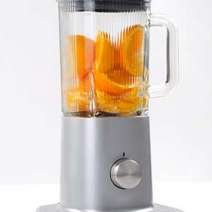  Oranges on a blender