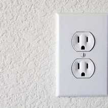 Electrical outlet plug