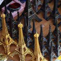  Small Eiffel tower souvenirs