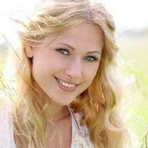  Blond woman smiling