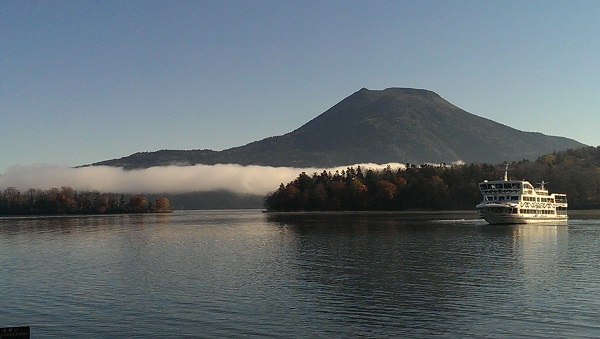 Lake-Akan-Photograph